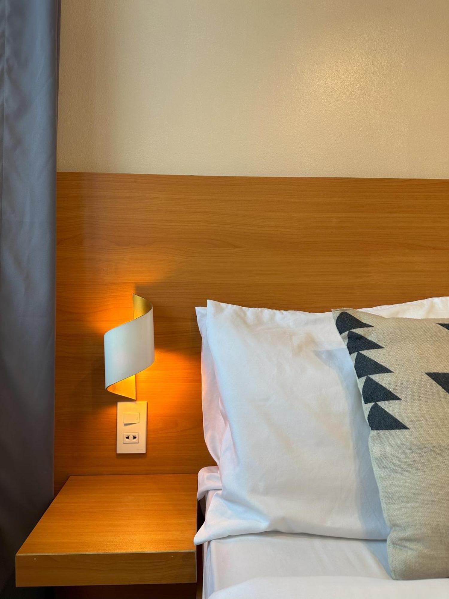 The Bahamas & Maldives At Azure Residences Paranaque 15 Mins Airport T3 Apartment Manila