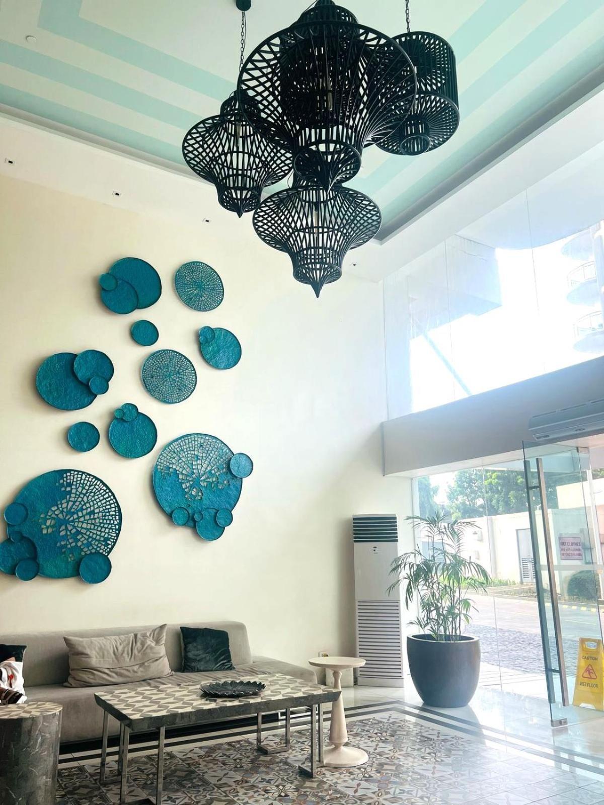 The Bahamas & Maldives At Azure Residences Paranaque 15 Mins Airport T3 Apartment